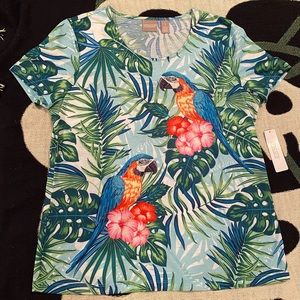 Scoop Neck Tropical Parrot t shirt